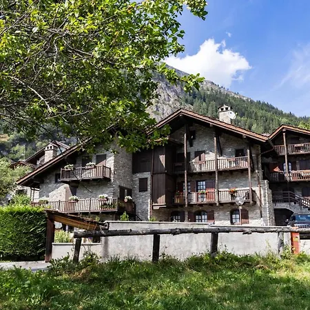The Mountain View Lodge - Courmayeur Exterior photo